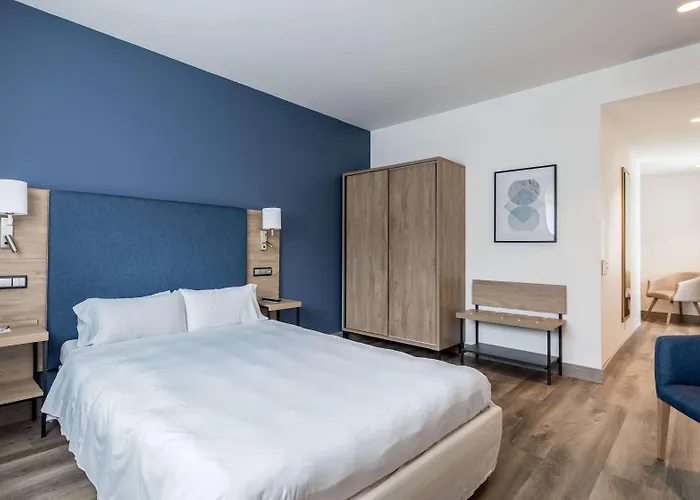 Hotel Puerta De Bilbao
