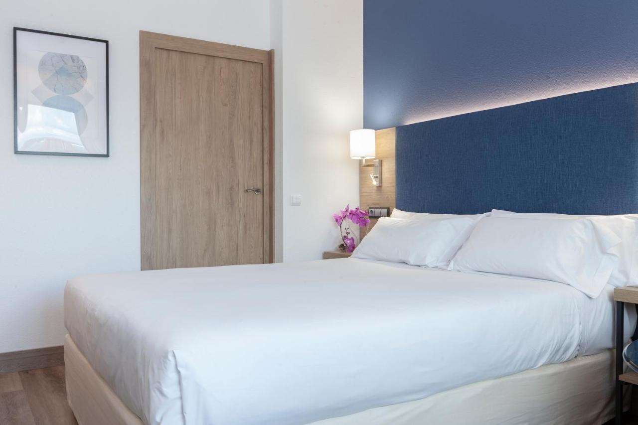 Hotel Puerta De Bilbao