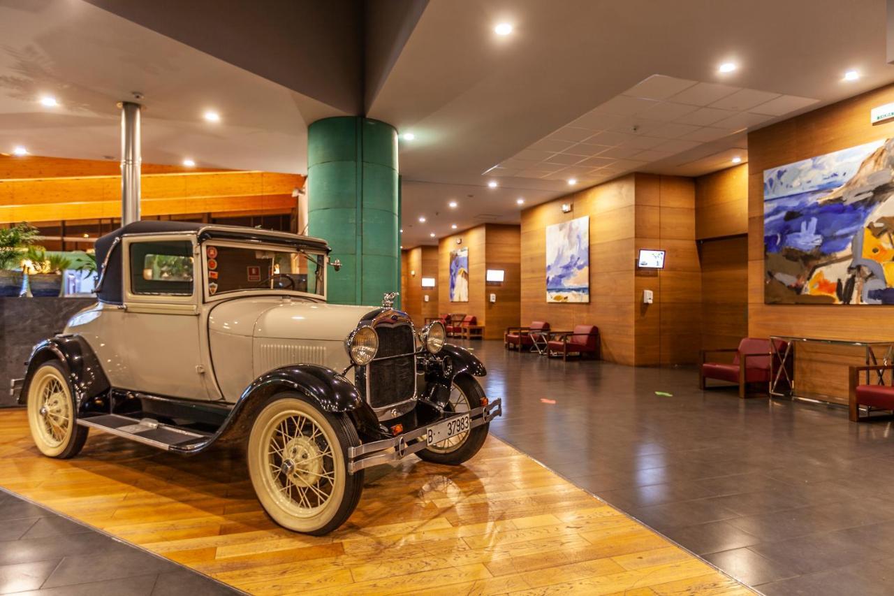 Hotel Puerta De Bilbao 4*