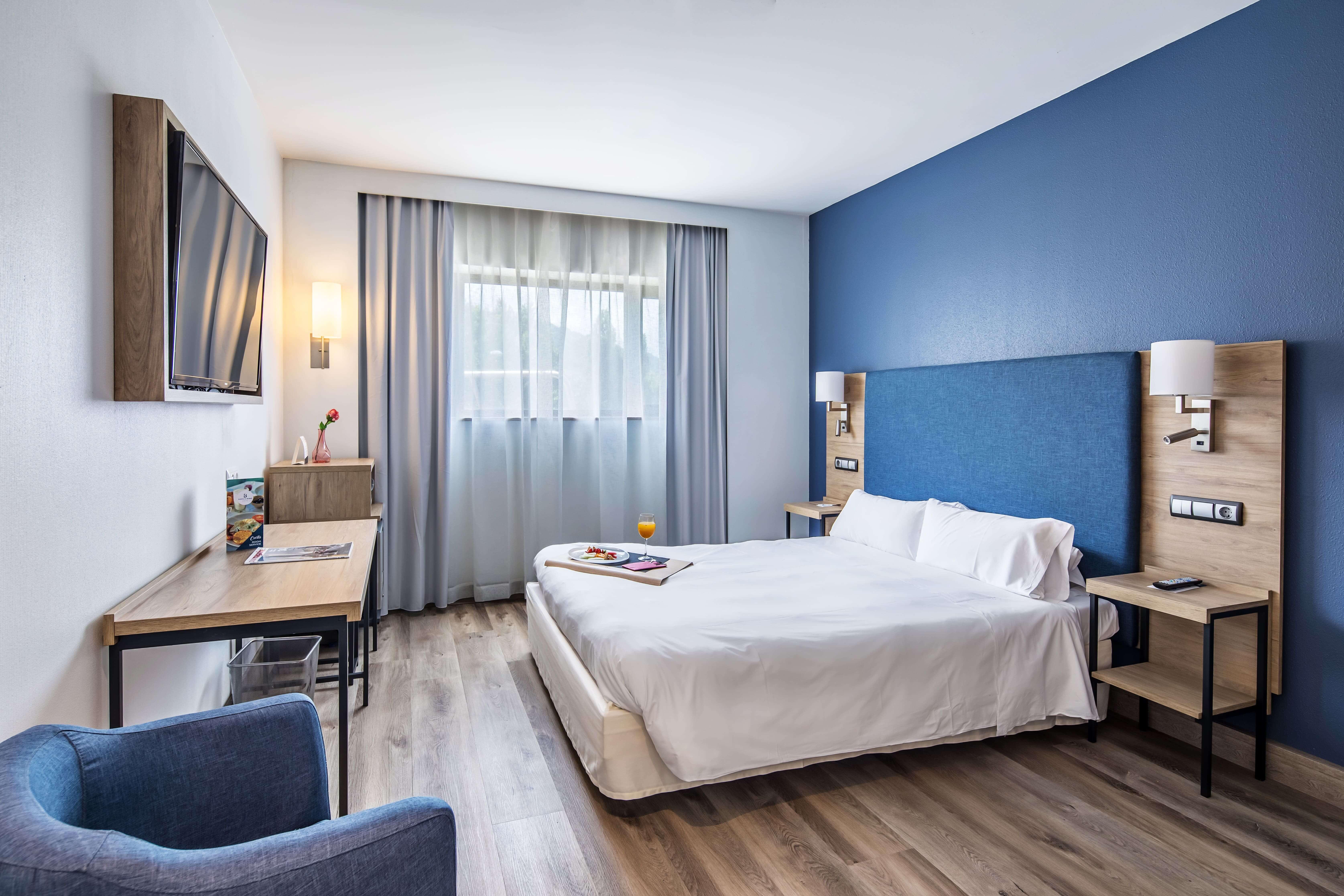 Hotel Puerta De Bilbao